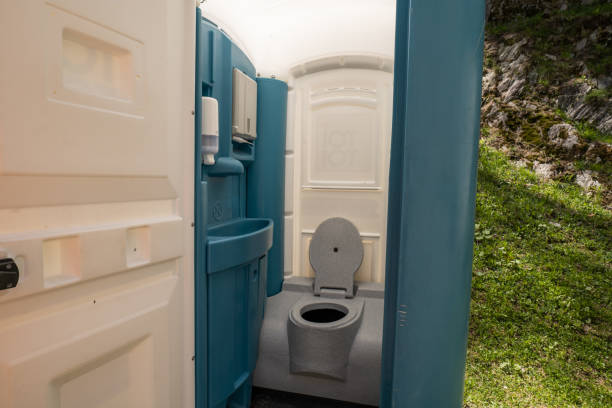 Best Luxury portable toilet rental  in Morrisville, VT